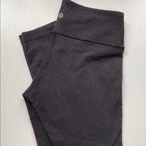 Lululemon Luon Capri Yoga Pants